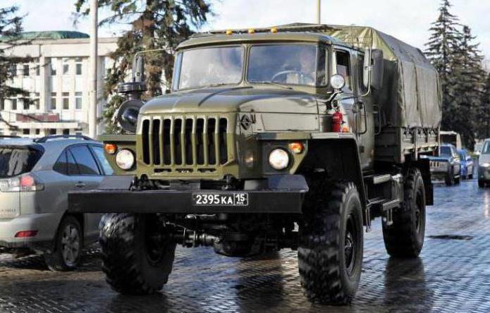 "Ural" militær - pålitelig hær lastebiler