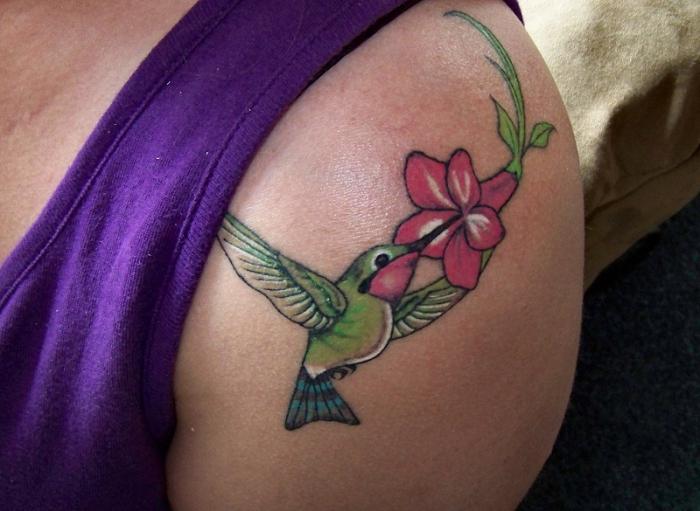 Tattoo "Hummingbirds" - skjønnhet på kroppen