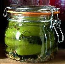Pickled agurk: kaloriinnhold og metoder for beregning, samt nyttige egenskaper av denne grønnsaken