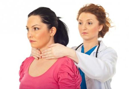 thyrotoxicosis symptomer og behandling